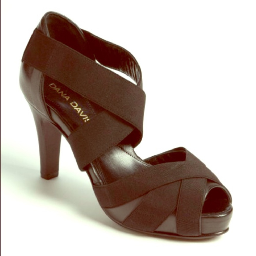 Dana Davis ‘Lola’ Sandals